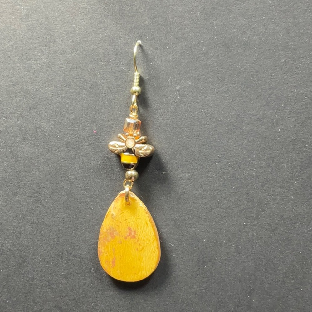 Golden Dangle Teardrop Statement Earrings with Bee Charm - Picture 4 of 9